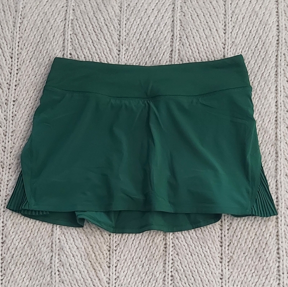 LULULEMON Play Off The Pleats Skirt - Everglade Green - Picture 2 of 9